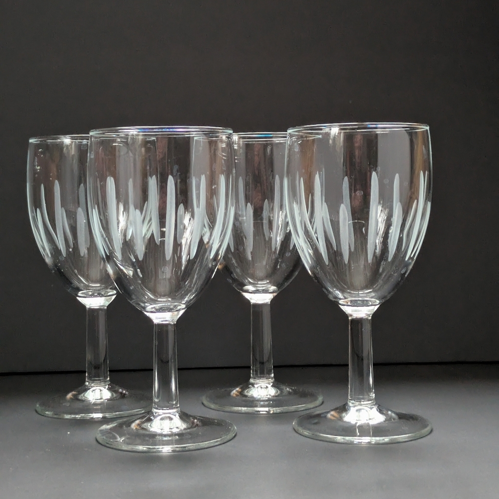 Elegant Wine Glasses Vertical Cut Pattern Set Of 4 France Fancy Goblets Barware